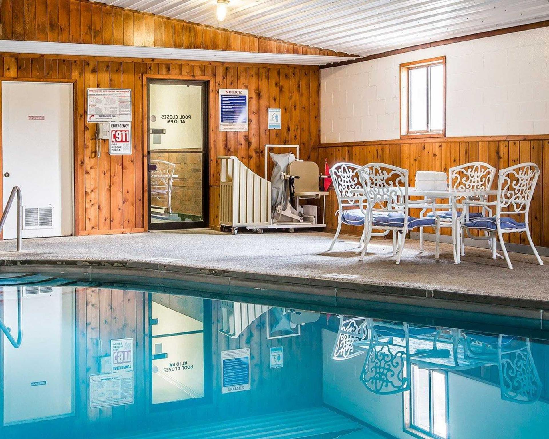 Travelodge By Wyndham Лівінгстон Екстер'єр фото